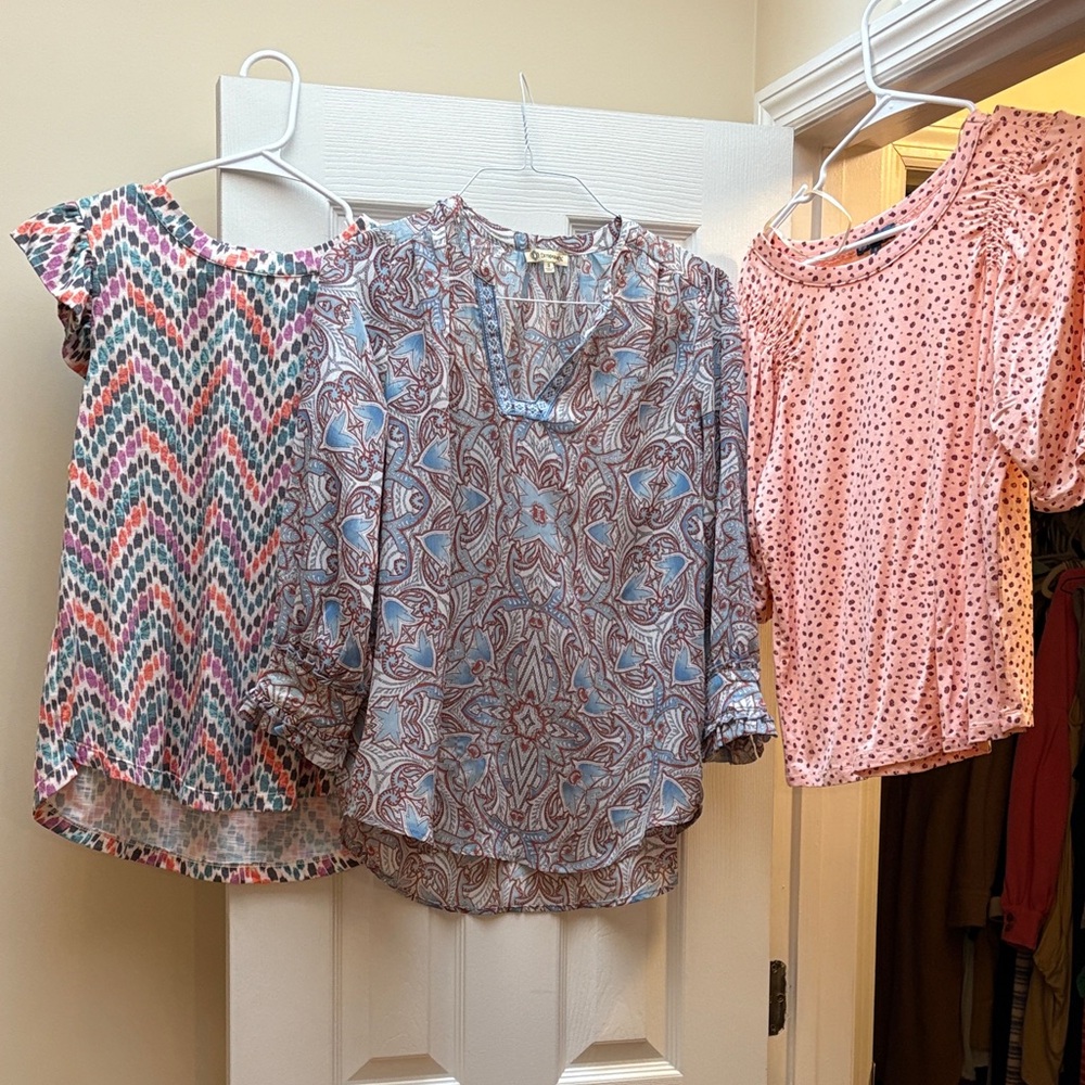 Democracy tops blouses bundle 3 Shirts small medium all EUC